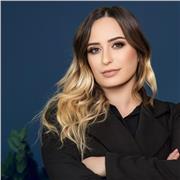 Insegnante d'inglese, Italiano, albanese